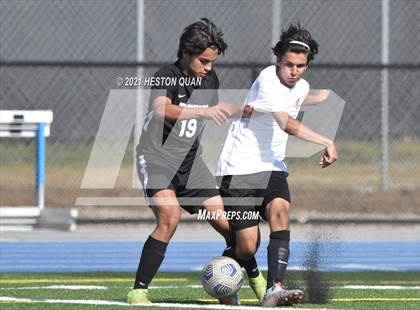 Thumbnail 1 in Esperanza @ Villa Park photogallery.