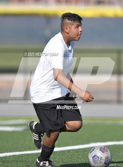 Thumbnail 1 in Esperanza @ Villa Park photogallery.