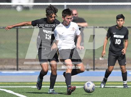 Thumbnail 1 in Esperanza @ Villa Park photogallery.