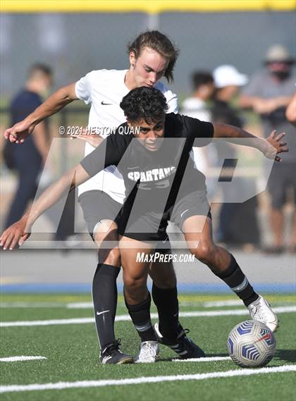 Thumbnail 1 in Esperanza @ Villa Park photogallery.