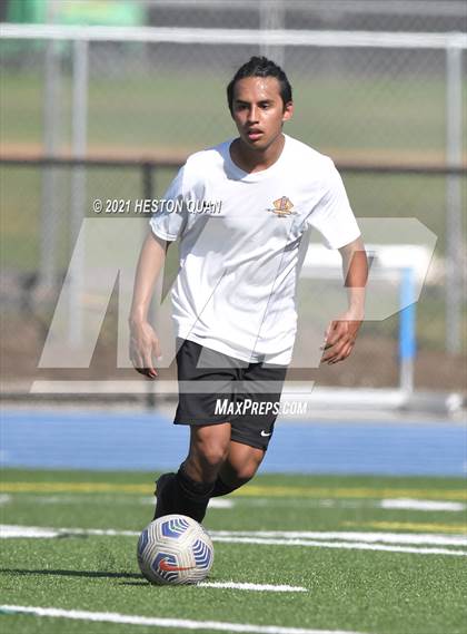 Thumbnail 1 in Esperanza @ Villa Park photogallery.