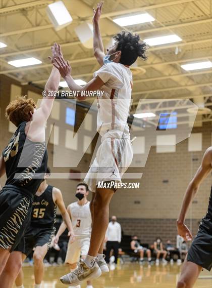 Thumbnail 3 in Mead vs. Canon City (CHSAA 4A Playoffs Rd 1) photogallery.