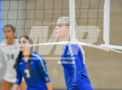 Thumbnail 3 in Stadium @ Lakes photogallery.