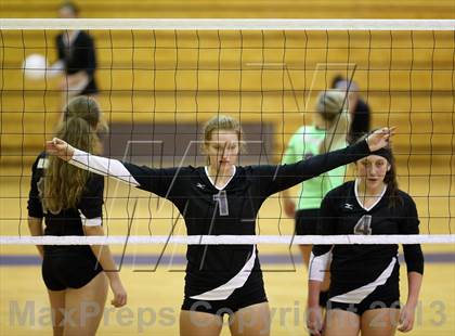 Thumbnail 3 in Bear Creek vs. Durango (Cherry Creek Bruin Classic) photogallery.