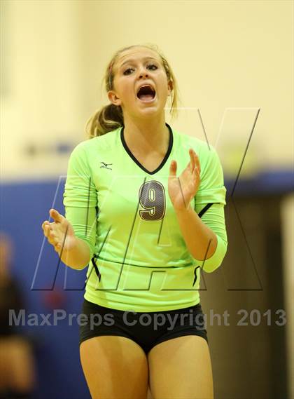 Thumbnail 1 in Bear Creek vs. Durango (Cherry Creek Bruin Classic) photogallery.