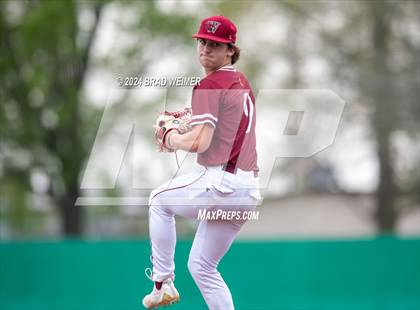 Thumbnail 3 in John Curtis Christian vs E.D. White (Mike Miley Stadium) photogallery.