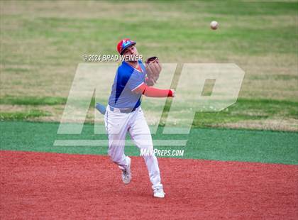 Thumbnail 1 in John Curtis Christian vs E.D. White (Mike Miley Stadium) photogallery.