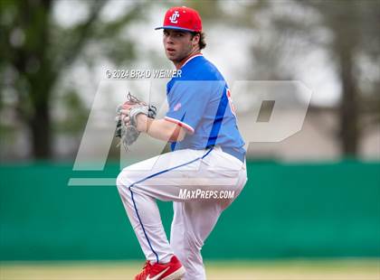 Thumbnail 1 in John Curtis Christian vs E.D. White (Mike Miley Stadium) photogallery.