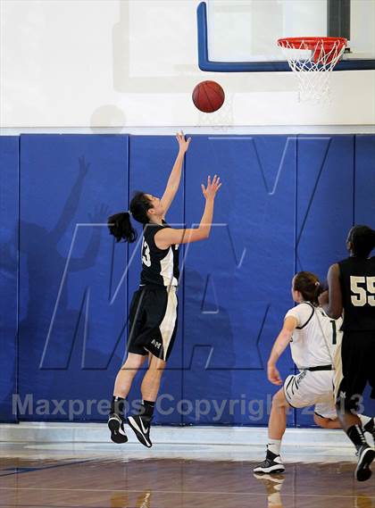 Thumbnail 1 in Miramonte vs. Archbishop Mitty (Campolindo/Bentley Shootout) photogallery.