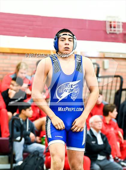 Thumbnail 3 in NJSIAA District 10 Wrestling Tournament photogallery.