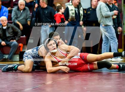 Thumbnail 3 in NJSIAA District 10 Wrestling Tournament photogallery.
