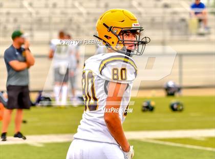 Thumbnail 2 in Olathe East @ Shawnee Mission West (Scrimmage) photogallery.