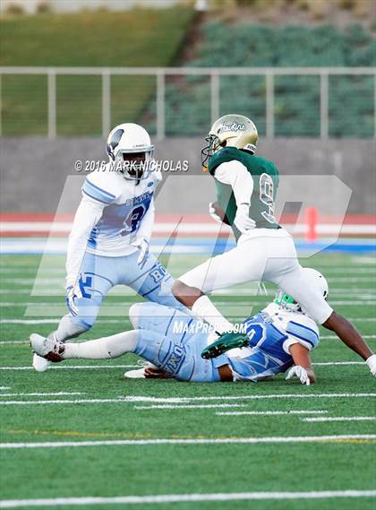 Thumbnail 1 in Los Angeles vs. Hawkins (CIF LACS Division II Playoff) photogallery.