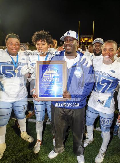 Thumbnail 3 in Los Angeles vs. Hawkins (CIF LACS Division II Playoff) photogallery.
