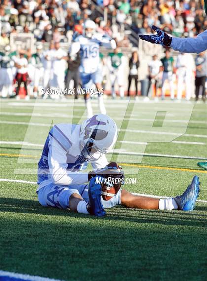Thumbnail 1 in Los Angeles vs. Hawkins (CIF LACS Division II Playoff) photogallery.