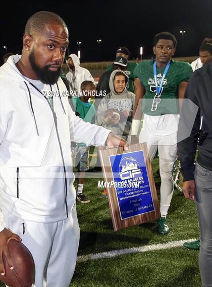 Thumbnail 3 in Los Angeles vs. Hawkins (CIF LACS Division II Playoff) photogallery.