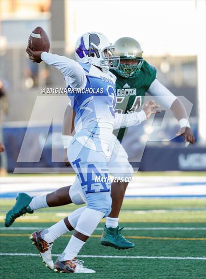 Thumbnail 2 in Los Angeles vs. Hawkins (CIF LACS Division II Playoff) photogallery.
