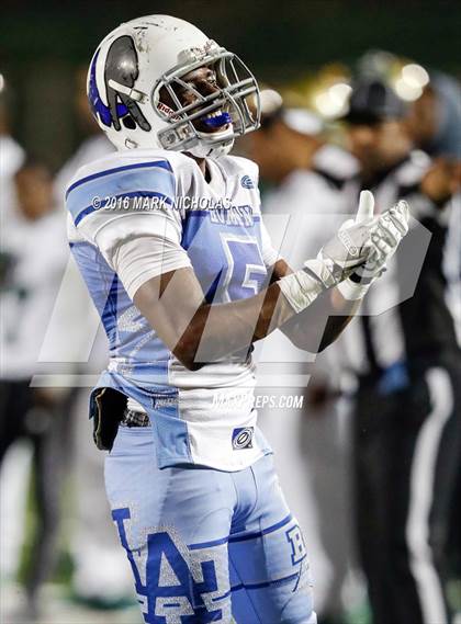 Thumbnail 3 in Los Angeles vs. Hawkins (CIF LACS Division II Playoff) photogallery.