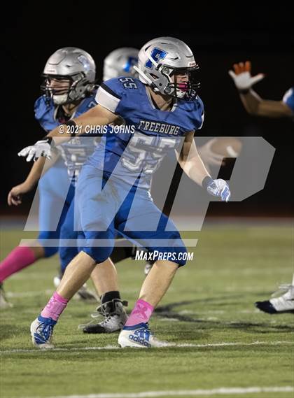 Thumbnail 3 in Richland County vs Freeburg (IHSA,4A,1st round) photogallery.