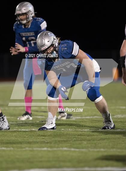 Thumbnail 1 in Richland County vs Freeburg (IHSA,4A,1st round) photogallery.