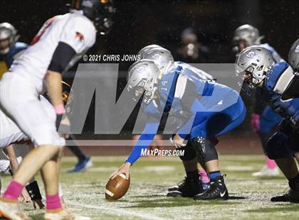Thumbnail 1 in Richland County vs Freeburg (IHSA,4A,1st round) photogallery.