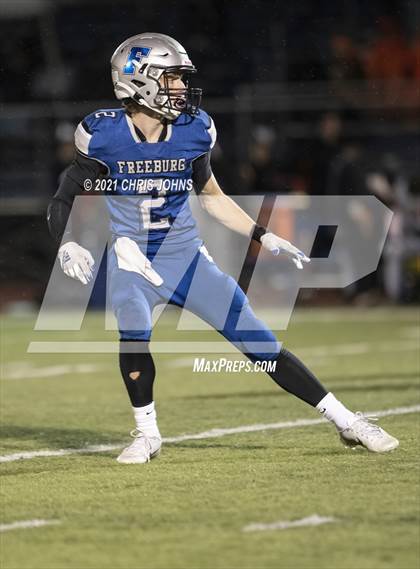Thumbnail 2 in Richland County vs Freeburg (IHSA,4A,1st round) photogallery.