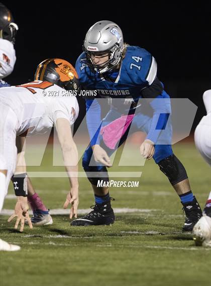 Thumbnail 3 in Richland County vs Freeburg (IHSA,4A,1st round) photogallery.