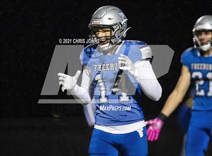 Thumbnail 3 in Richland County vs Freeburg (IHSA,4A,1st round) photogallery.