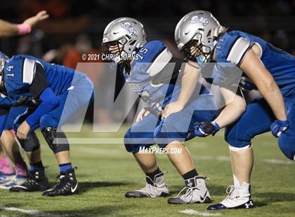 Thumbnail 1 in Richland County vs Freeburg (IHSA,4A,1st round) photogallery.