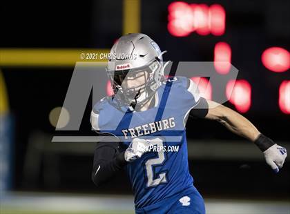 Thumbnail 3 in Richland County vs Freeburg (IHSA,4A,1st round) photogallery.