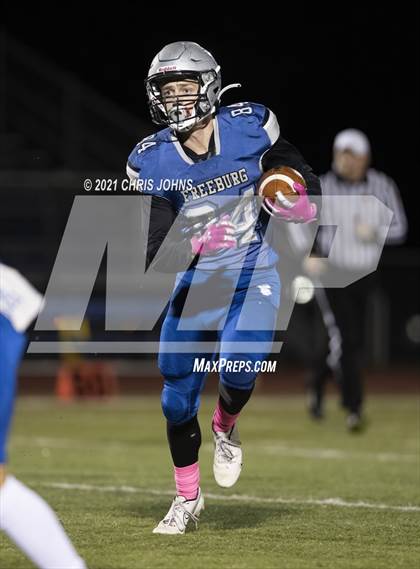 Thumbnail 1 in Richland County vs Freeburg (IHSA,4A,1st round) photogallery.