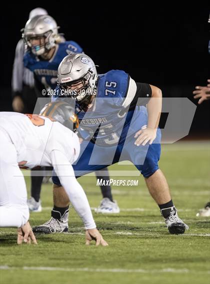 Thumbnail 2 in Richland County vs Freeburg (IHSA,4A,1st round) photogallery.