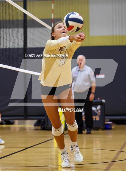 Thumbnail 2 in Whitewright vs. Farmersville  (Denison Invitational Showcase) photogallery.