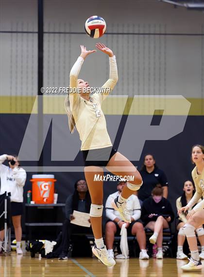 Thumbnail 1 in Whitewright vs. Farmersville  (Denison Invitational Showcase) photogallery.