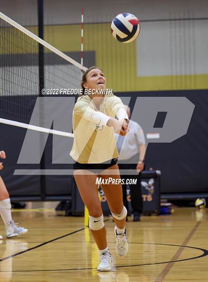 Thumbnail 3 in Whitewright vs. Farmersville  (Denison Invitational Showcase) photogallery.