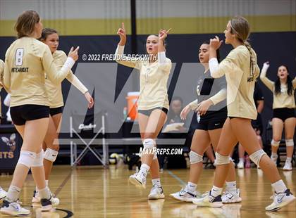 Thumbnail 1 in Whitewright vs. Farmersville  (Denison Invitational Showcase) photogallery.