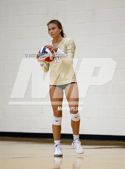 Thumbnail 2 in Whitewright vs. Farmersville  (Denison Invitational Showcase) photogallery.