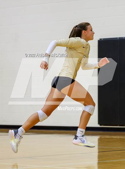 Thumbnail 1 in Whitewright vs. Farmersville  (Denison Invitational Showcase) photogallery.