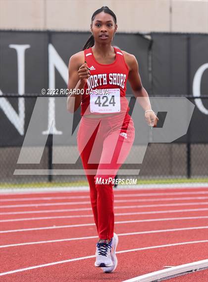 Thumbnail 1 in UIL 6A Region III Track & Field Meet photogallery.