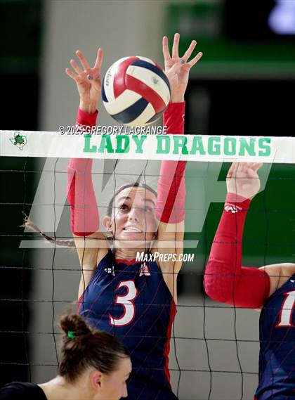 Thumbnail 3 in Northwest vs Southlake Carroll photogallery.