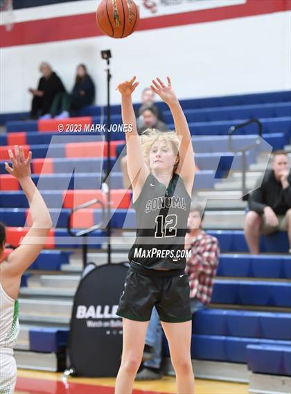 Thumbnail 1 in St. Mary's vs. Sonoma Valley (CA) (Cactus Jam Tournament) photogallery.