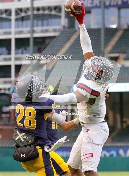 Thumbnail 1 in Highland Park vs. Ryan (UIL 5A Division 1 Quarterfinals) photogallery.