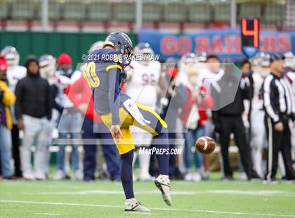 Thumbnail 1 in Highland Park vs. Ryan (UIL 5A Division 1 Quarterfinals) photogallery.