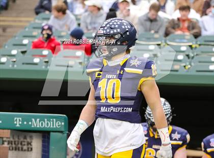Thumbnail 2 in Highland Park vs. Ryan (UIL 5A Division 1 Quarterfinals) photogallery.