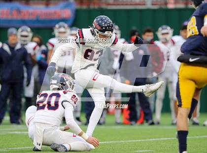 Thumbnail 3 in Highland Park vs. Ryan (UIL 5A Division 1 Quarterfinals) photogallery.
