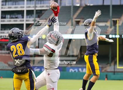 Thumbnail 3 in Highland Park vs. Ryan (UIL 5A Division 1 Quarterfinals) photogallery.