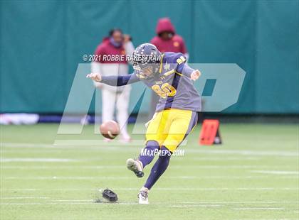 Thumbnail 3 in Highland Park vs. Ryan (UIL 5A Division 1 Quarterfinals) photogallery.