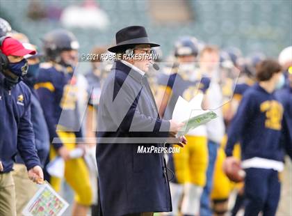 Thumbnail 2 in Highland Park vs. Ryan (UIL 5A Division 1 Quarterfinals) photogallery.