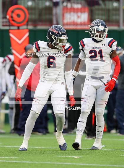 Thumbnail 1 in Highland Park vs. Ryan (UIL 5A Division 1 Quarterfinals) photogallery.