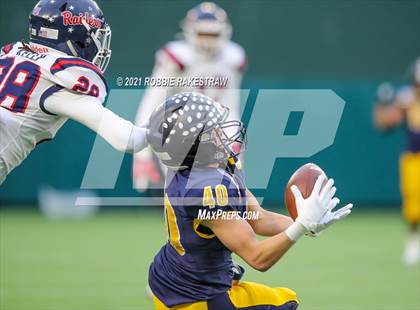 Thumbnail 3 in Highland Park vs. Ryan (UIL 5A Division 1 Quarterfinals) photogallery.